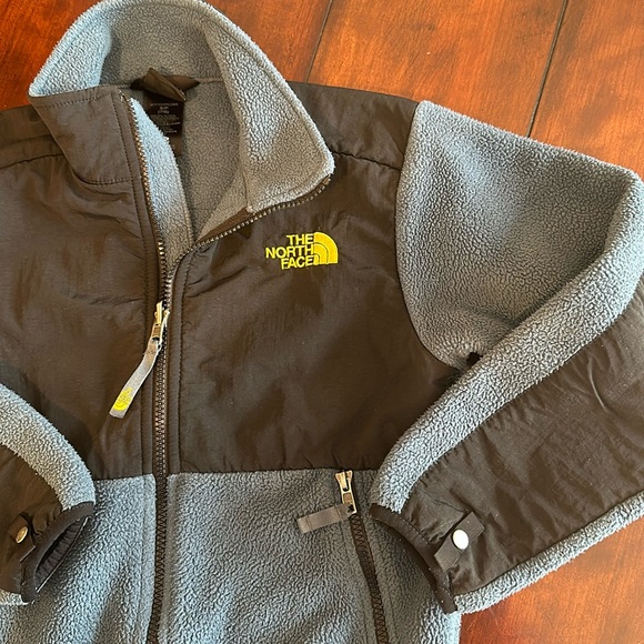 North Face Denali Fleece Jacket - Picture 2 of 8